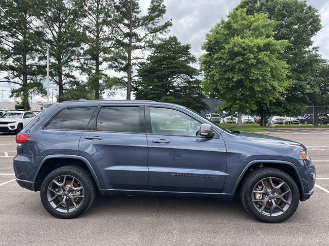 Vehicle image 4 of 22