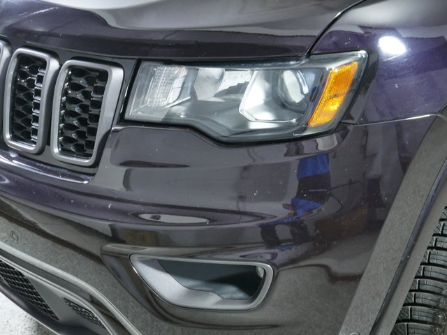 Vehicle image 16 of 33