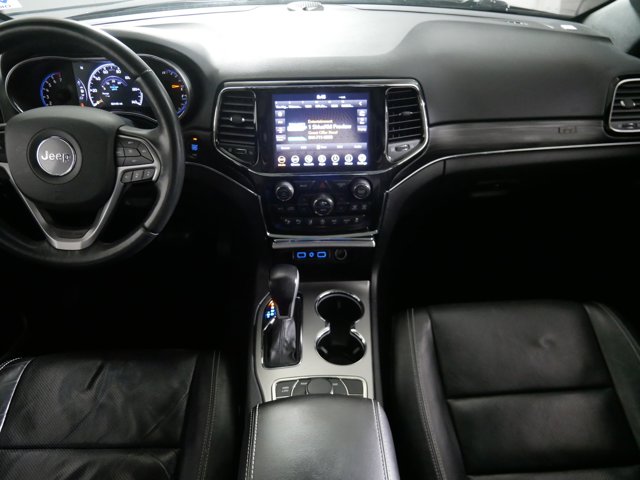 Vehicle image 10 of 33