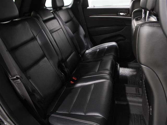 Vehicle image 21 of 25