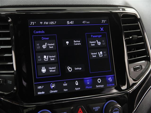 Vehicle image 14 of 25