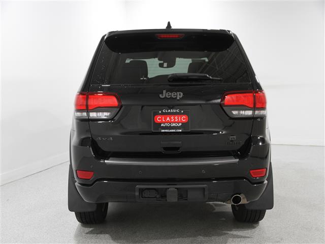 Vehicle image 4 of 25