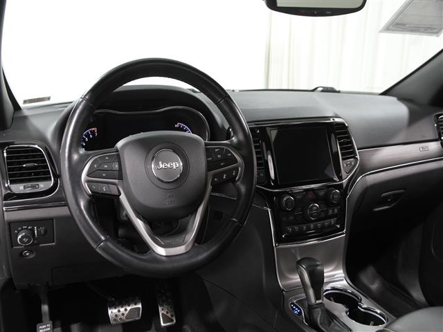 Vehicle image 7 of 25
