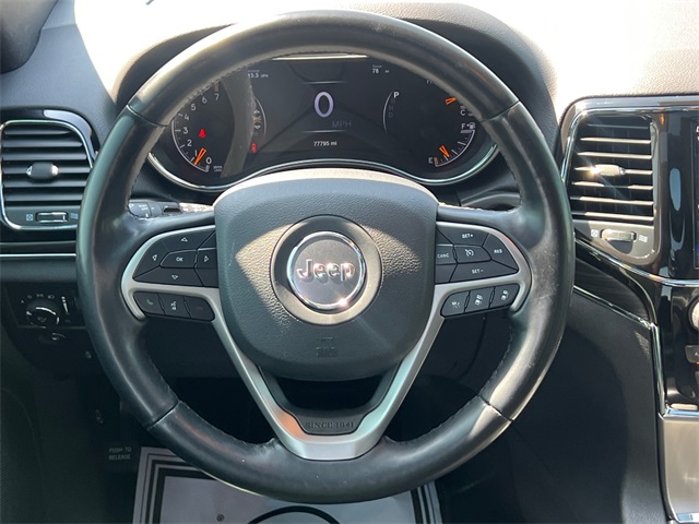 Vehicle image 14 of 34