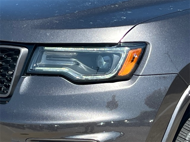 Vehicle image 31 of 34