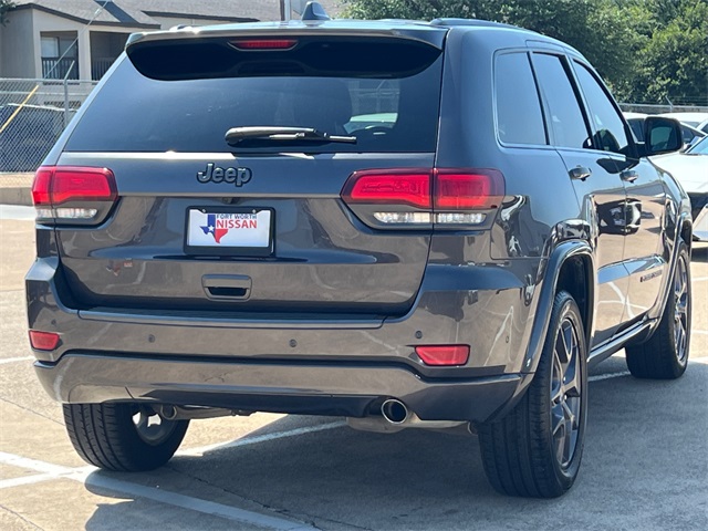 Vehicle image 4 of 34