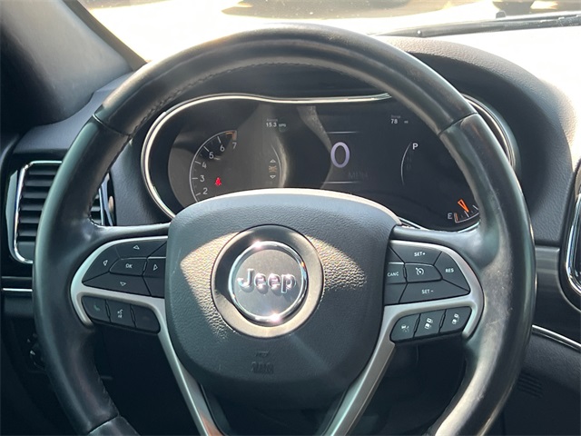 Vehicle image 26 of 34