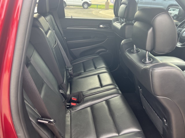 Vehicle image 29 of 32