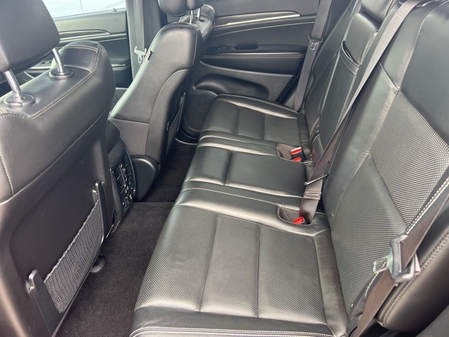 Vehicle image 20 of 32
