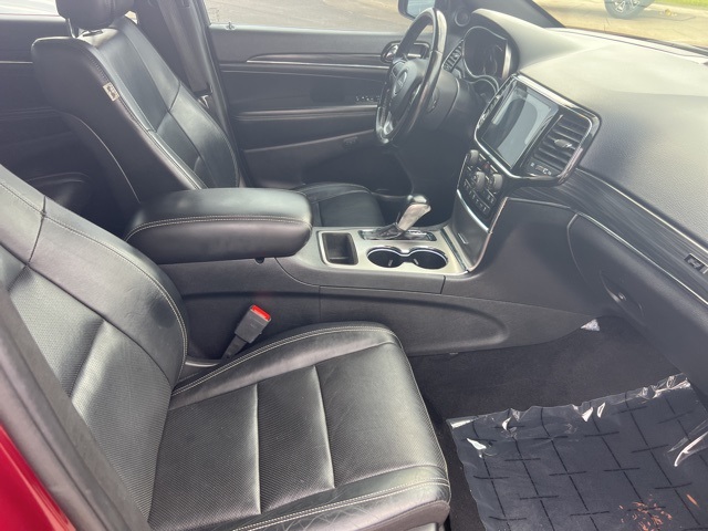 Vehicle image 31 of 32