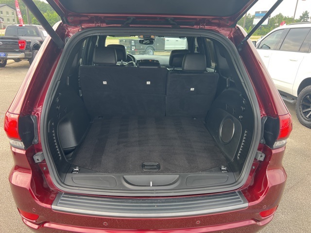 Vehicle image 25 of 32