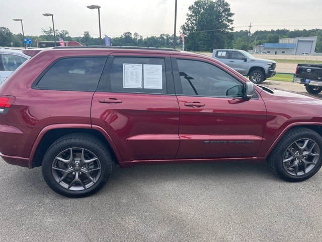Vehicle image 2 of 32