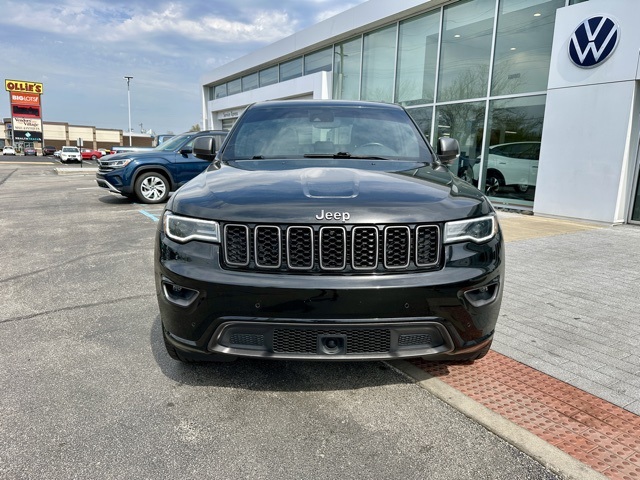 Vehicle image 7 of 38