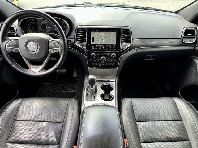 Vehicle image 18 of 38
