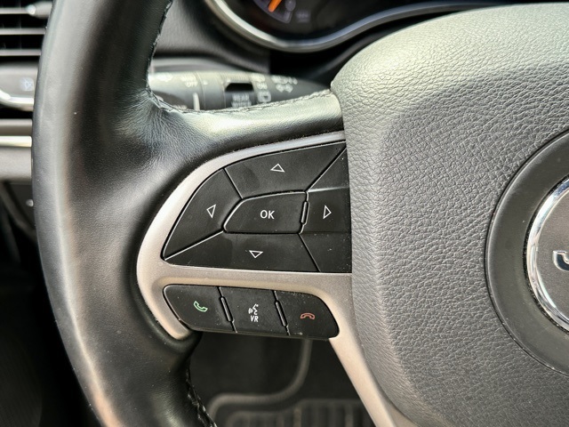 Vehicle image 36 of 38