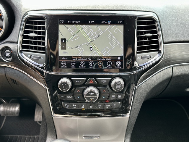 Vehicle image 27 of 38