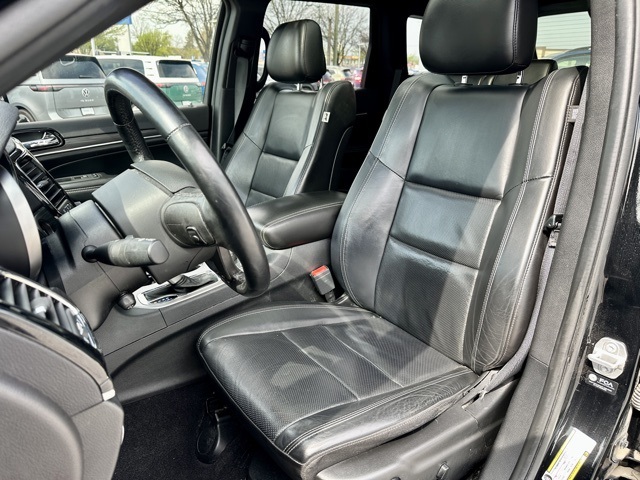 Vehicle image 14 of 38