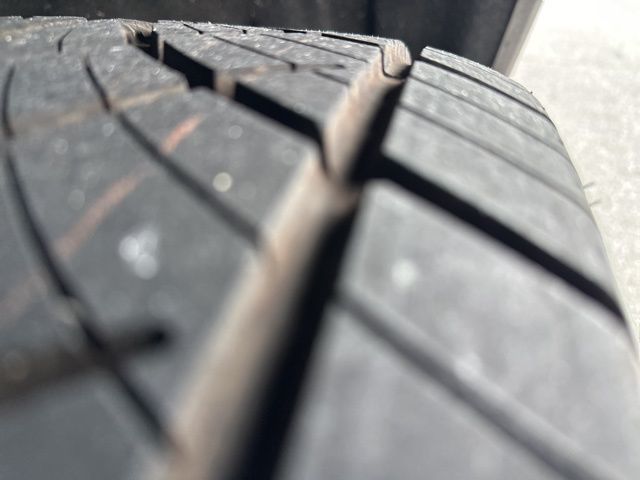 Vehicle image 10 of 41
