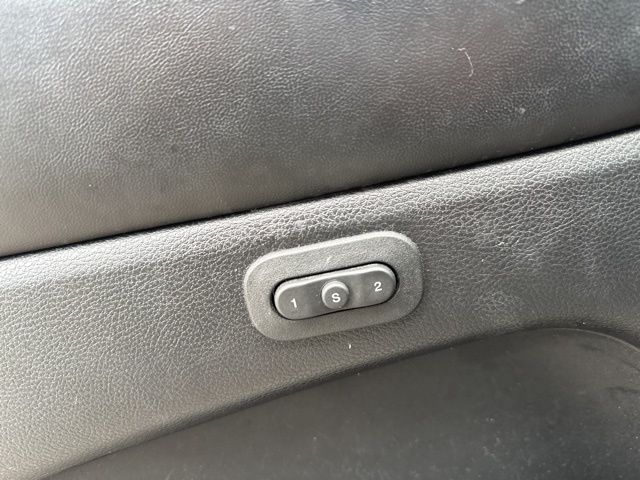 Vehicle image 29 of 41