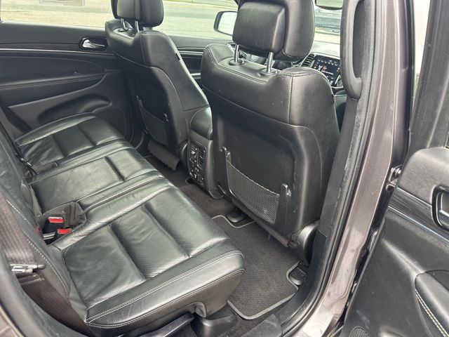 Vehicle image 22 of 41