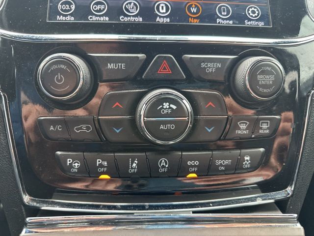 Vehicle image 36 of 41