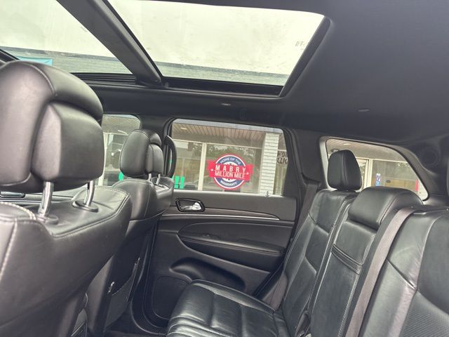 Vehicle image 19 of 41