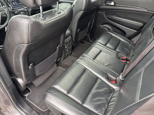 Vehicle image 17 of 41