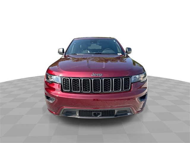Vehicle image 2 of 33