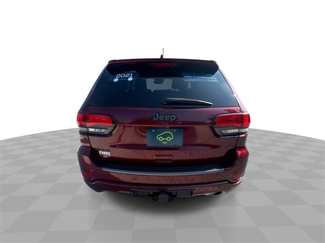 Vehicle image 7 of 33