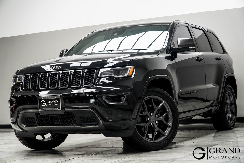 Vehicle image 2 of 39