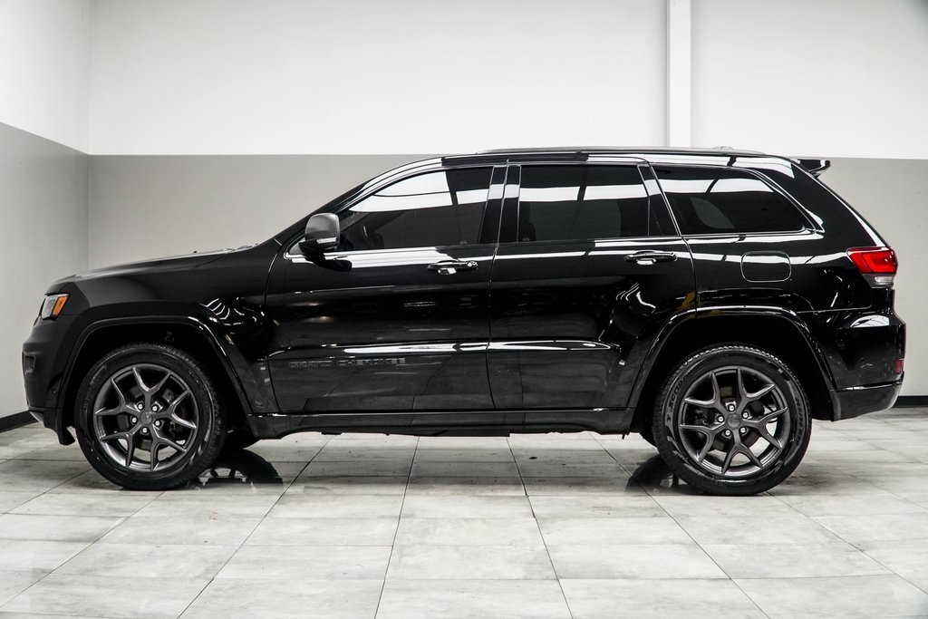Vehicle image 10 of 39