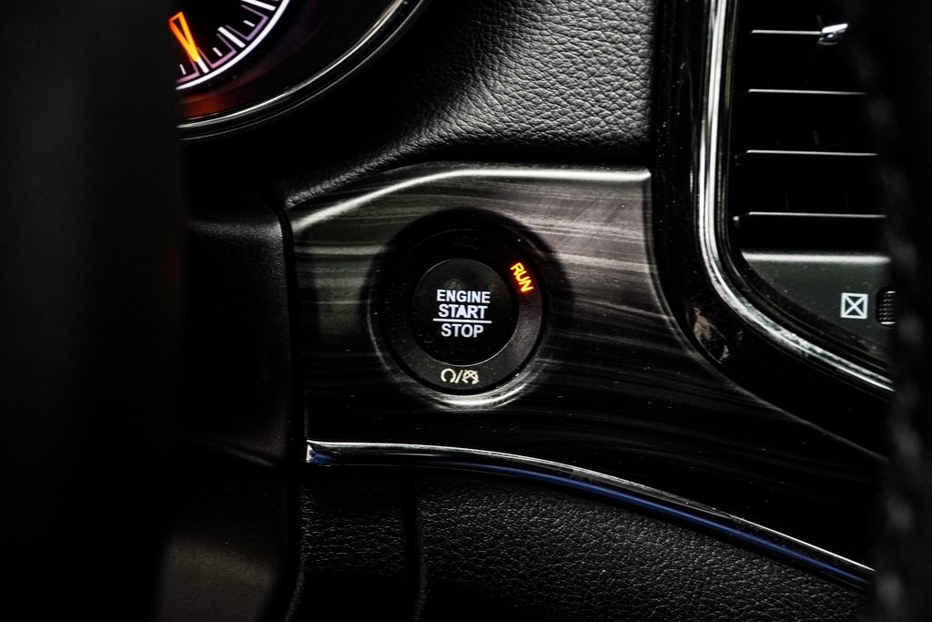 Vehicle image 29 of 39