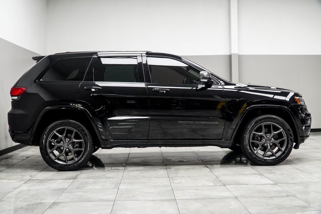 Vehicle image 6 of 39