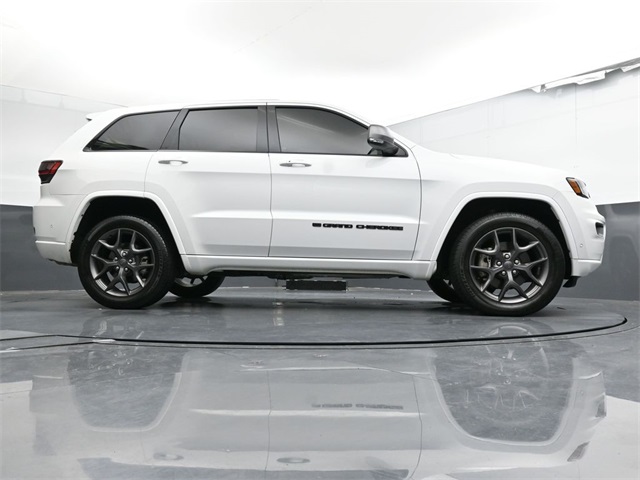 Vehicle image 11 of 36