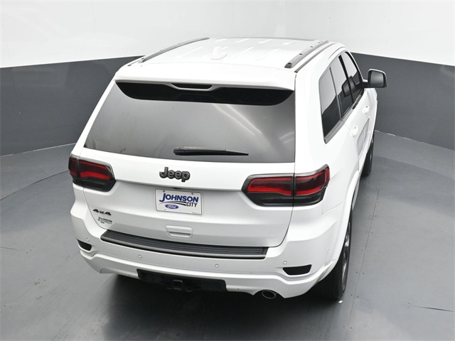 Vehicle image 16 of 36