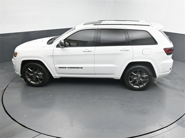 Vehicle image 29 of 36