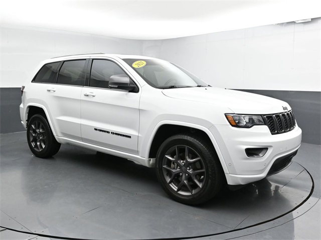 Vehicle image 8 of 36