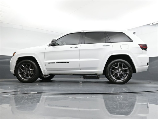 Vehicle image 28 of 36