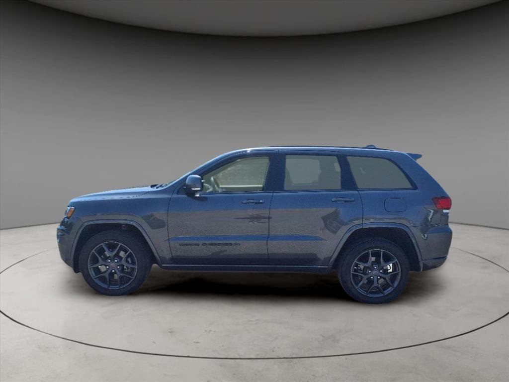 Vehicle image 8 of 31