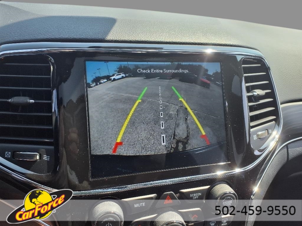 Vehicle image 20 of 31