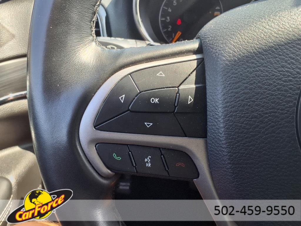 Vehicle image 25 of 31