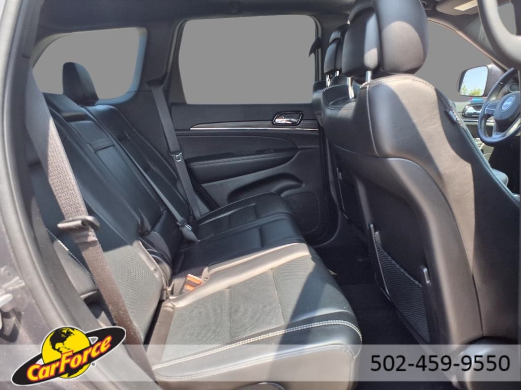 Vehicle image 11 of 31