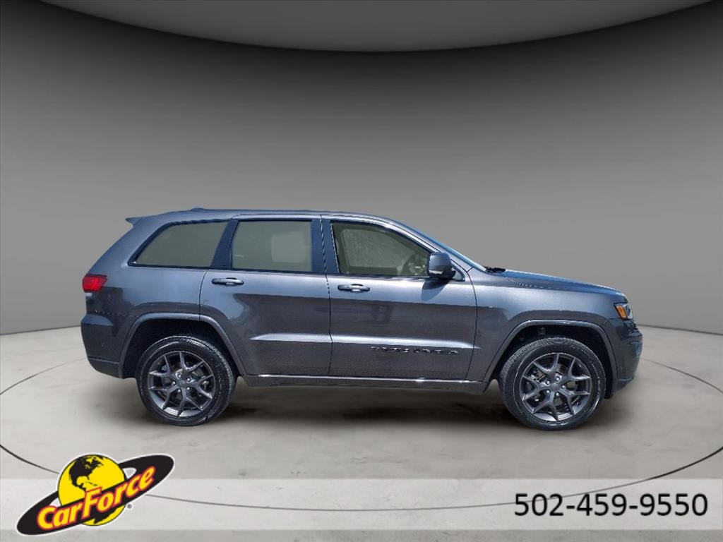 Vehicle image 4 of 31