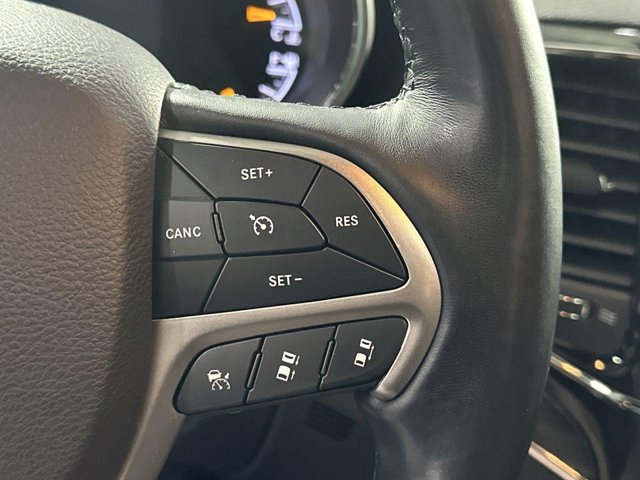 Vehicle image 17 of 41