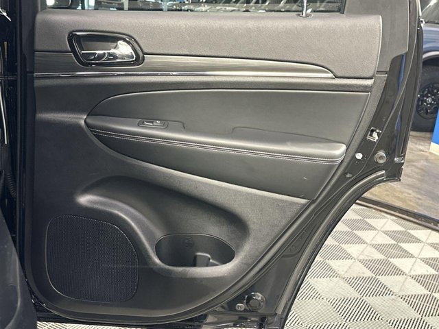 Vehicle image 36 of 41