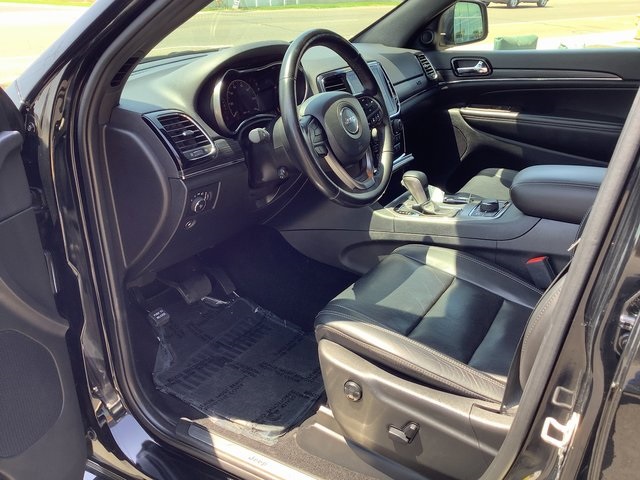 Vehicle image 9 of 42