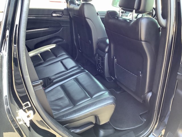 Vehicle image 32 of 42