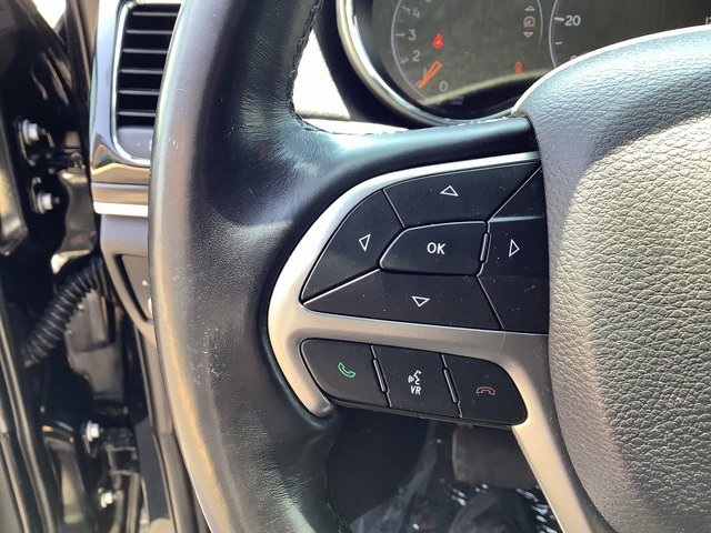 Vehicle image 15 of 42