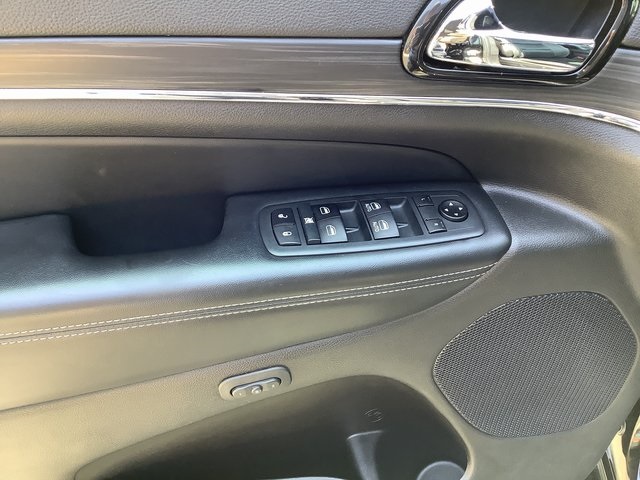 Vehicle image 12 of 42