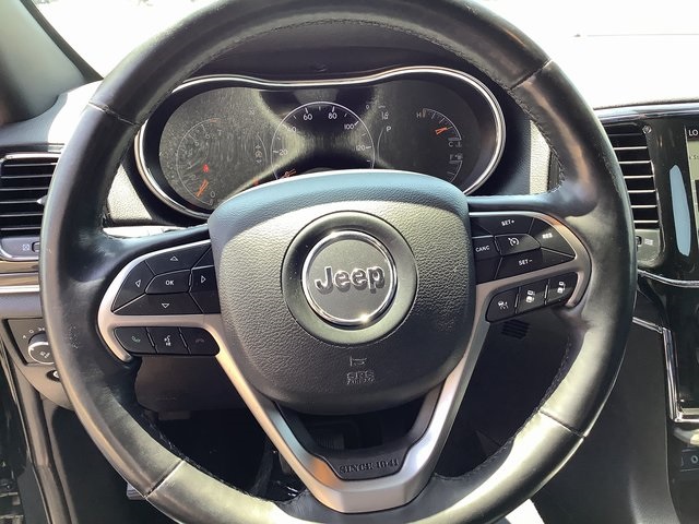 Vehicle image 13 of 42